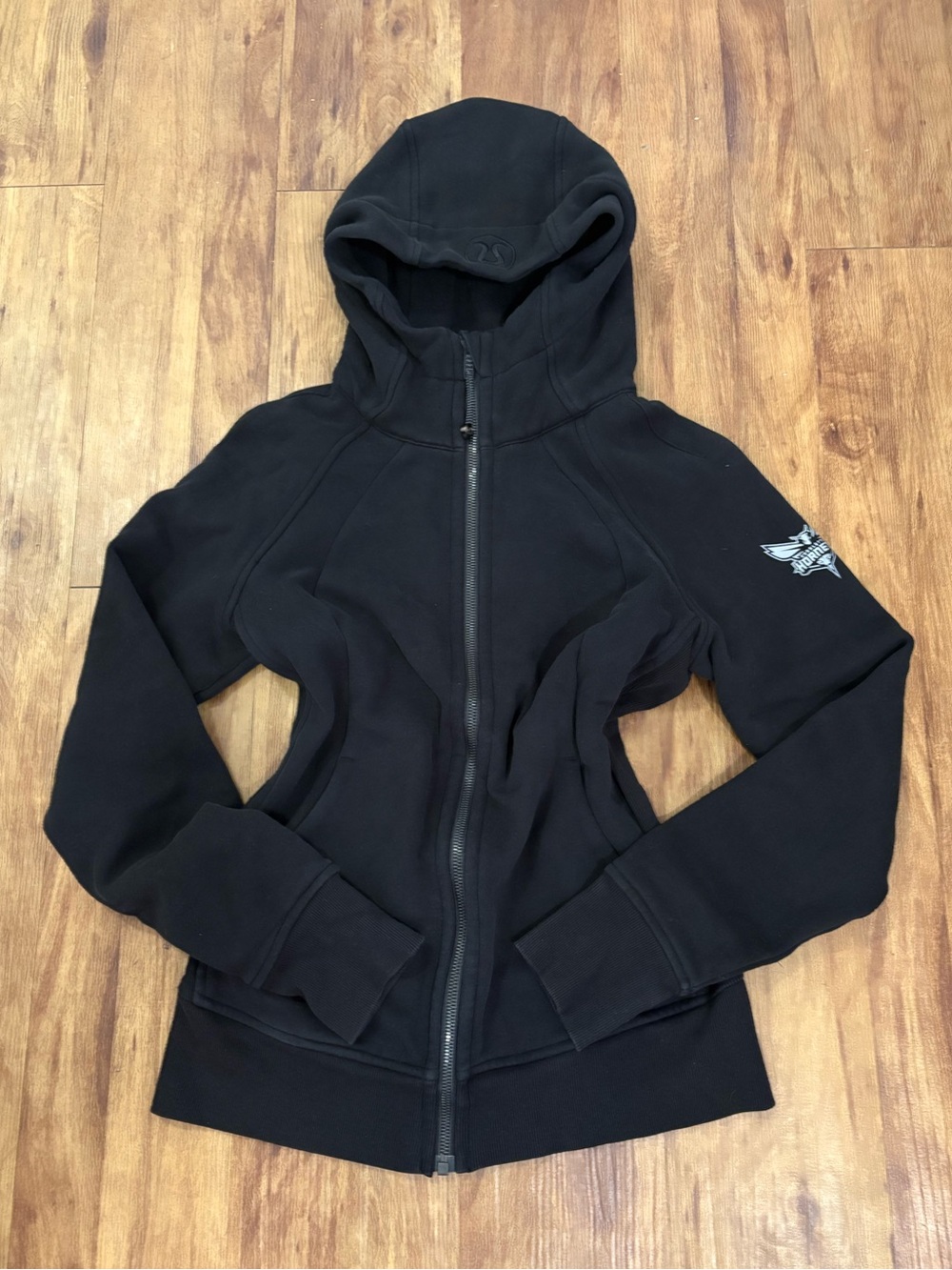 Lululemon x Hornets Scuba